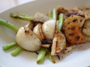 レシピ　れんこんとかぶの蒸し煮の作り方　エチュべ　盛り付け