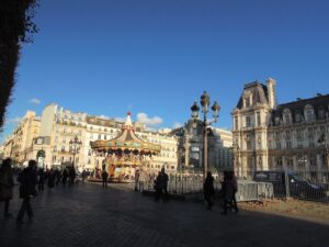 フランス　パリ　街歩き　メリーゴーランド